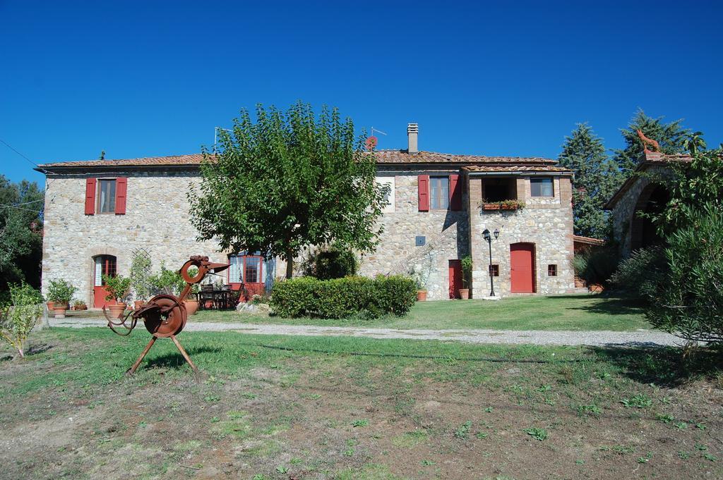 Agriturismo San Ansanino- Piscina Con Spiaggia-Aria Condizionata باري الغرفة الصورة